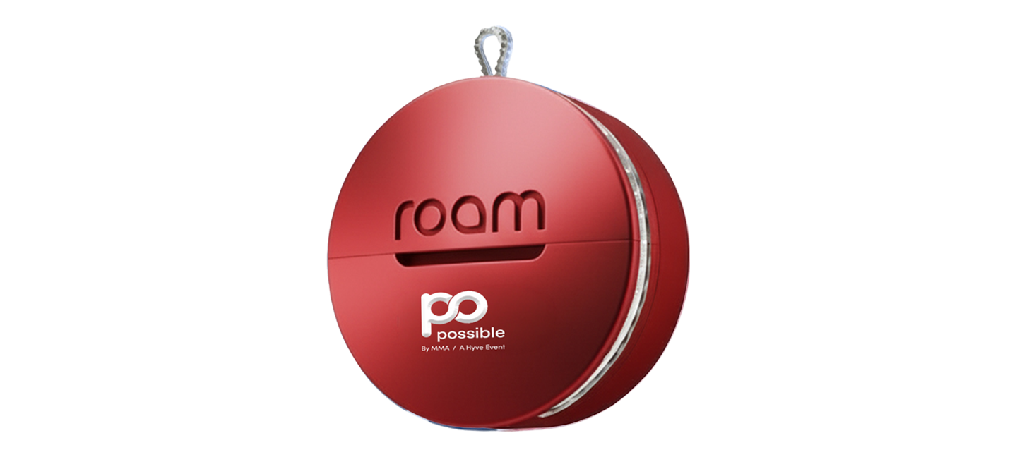Roam Smart Tracker custom branded corporate gift with 2-star engraving - personalized GPS tracker for business gifting